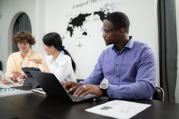 Descriptive alt text