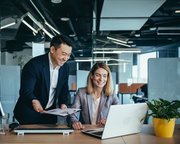 Descriptive alt text